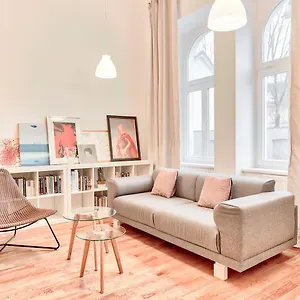 Zacisze Street Apartamento